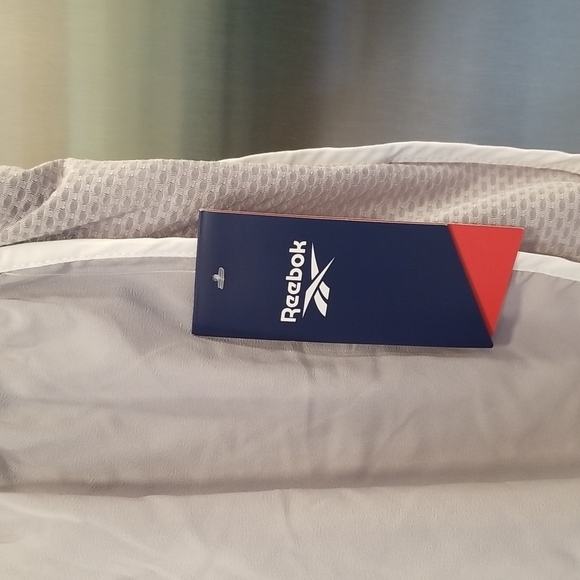 💕REEBOK💕 Game Time Shorts Built-In Brief Relaxed Short Silver Gray XL NWT - Picture 5 of 8